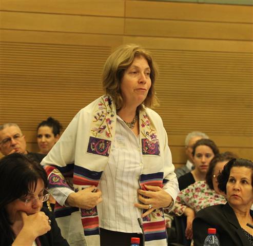 נשות הכותל מביאות את הפרובקציות גם למשכן הכנסת