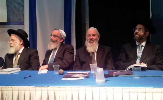 לראשונה: ארבעת המועמדים לרבנות הראשית על במה אחת