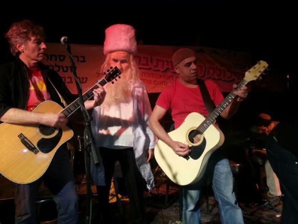 אלפים השתתפו בהילולה החופשית בתקוע לזכר הרב פרומן