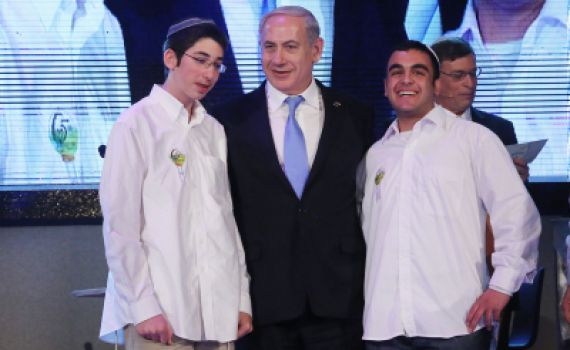 אליאור בביאן וישי אייזנברג זכו במשותף בחידון התנ"ך