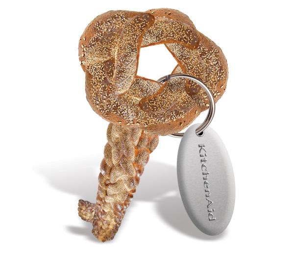 לקראת שבת: טיפים לאפיית חלות בצורת מפתח