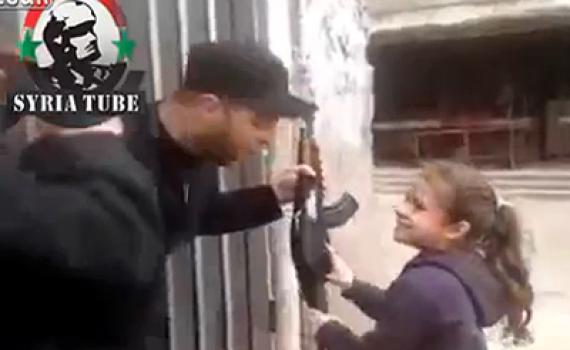 חינוך נוסח לבנון: בחיזבאללה מלמדים ילדה בת 7 לירות