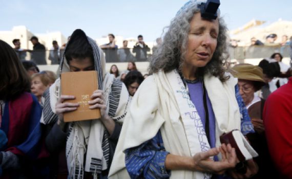 'נשות הכותל' נגד בנט: "ברגע שזה נפרד, זה לא שווה"