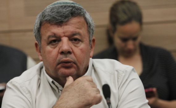 אין דיל: כלפה משך את חוק 'הרב עמאר הרב אריאל'