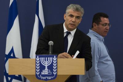 סקר: לפיד שובר שיאים, ש"ס מתרסקת