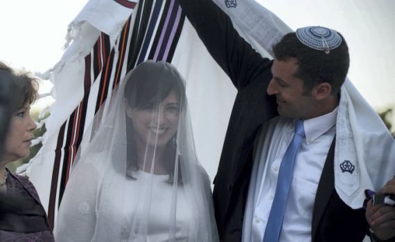 מהפכת הסלבס במגזר: מחשבות בעקבות חתונת ציפי חוטובלי