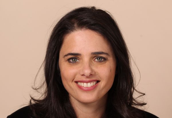 איילת שקד: עדיין לא יודעים באיזה רב נתמוך