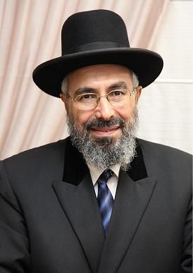 הרב ערוסי: אפעל נגד הדרת נשים במגזר החרדי