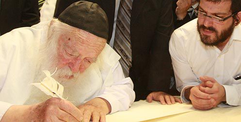 החרדים מגיבים לסרוגים: הרב קנייבסקי לא תומך ברב אליהו