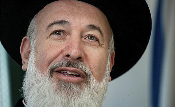מסע ההשמצות נגד הרב הראשי לישראל יורד לפסים אישיים וצהובים