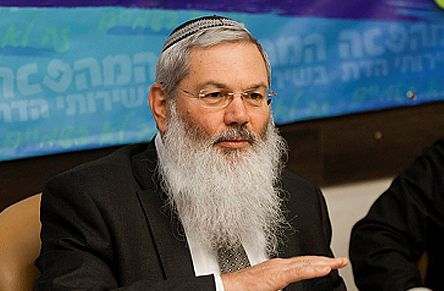 ביוזמת ח"כ הרב בן-דהן: דתיים יוכלו לאחר לעבודה