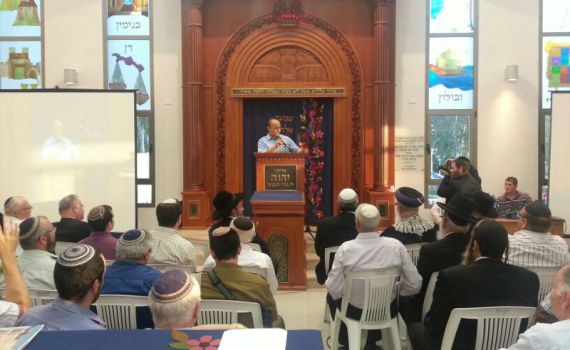 בנט: "לא ניתן לגעת בישיבות ההסדר"