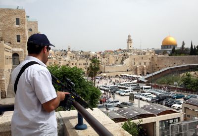 יהודי נהרג באירוע ירי ברחבת הכותל המערבי