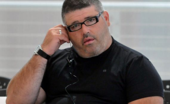 ברשת חושדים: תמונת 'הצורר לפיד' היא ספין ציני