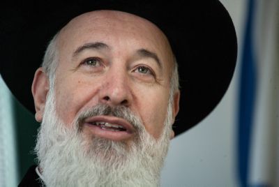 מקורבי הרב מצגר: "רודפים אותו ולא בפעם הראשונה"