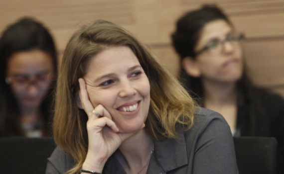 יש עתיד תגיש הצעת חוק לנישואים אזרחיים למי שלא רוצה להתחתן ברבנות