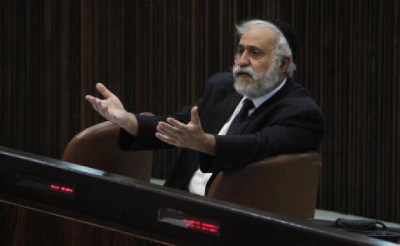 עולם הפוך: ש"ס הפילה את 'חוק הרב עמאר'