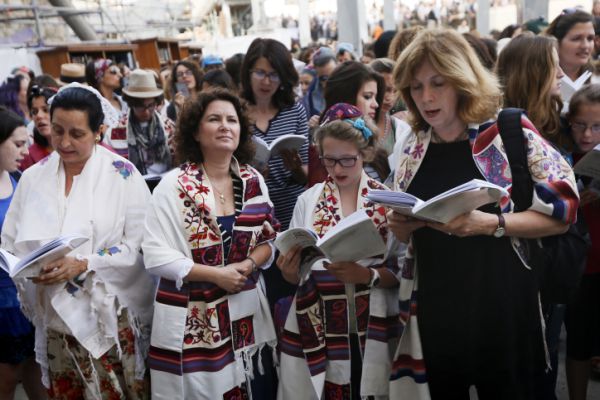 בנט עושה סוף לפרובוקציות: 'נשות הכותל' לא תוכלנה להתפלל ברחבת הכותל