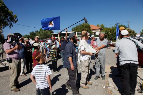 פרשת "המרגלים": בדרך לכלא רוקדים ביצהר