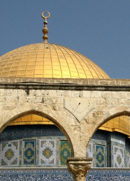 ארגוני המקדש מברכים: עוד שעה להכנס להר הבית