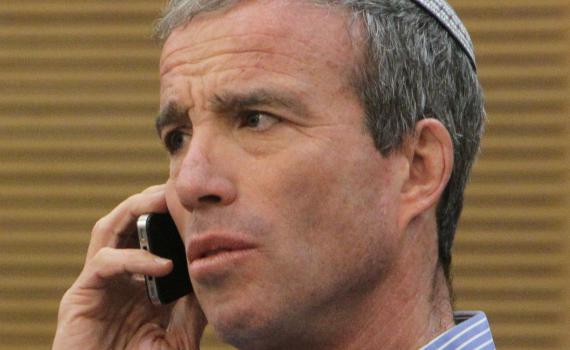 הרבנות הסירה כשרות; למה שטרן התערב?