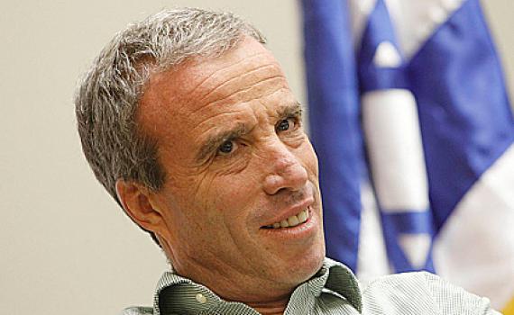 ח"כ אלעזר שטרן הקפיא הצעת חוק להקלה בגיור