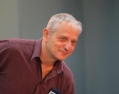 קלמן ליבסקינד על טור של נחום ברנע: טקסט אידיוטי