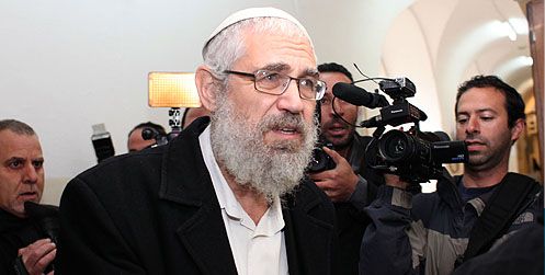 ‫"כל הכרעה במשפט הרב אלון תהיה רעידת אדמה"‬