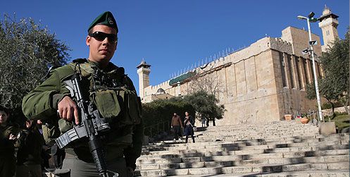 מחבלת נעצרה בפתח מערת המכפלה: "תכננה לבצע פיגוע דקירה"