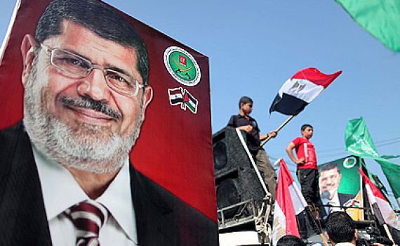 16 הרוגים בקהיר, אבל מורסי מסרב להתפטר