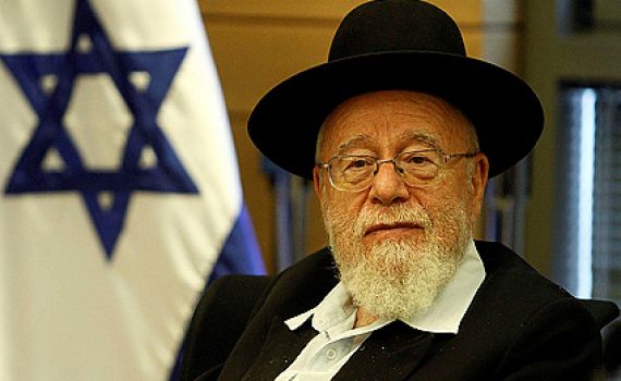 בעקבות הפגישה עם הקונסרבטיבים: הרב דב ליאור זועם על נפתלי בנט