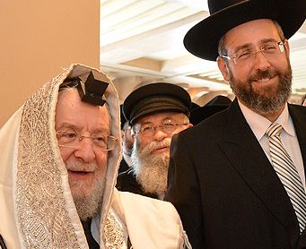 האב הראשי: כך הגיב הרב ישראל מאיר לאו לנצחון בנו