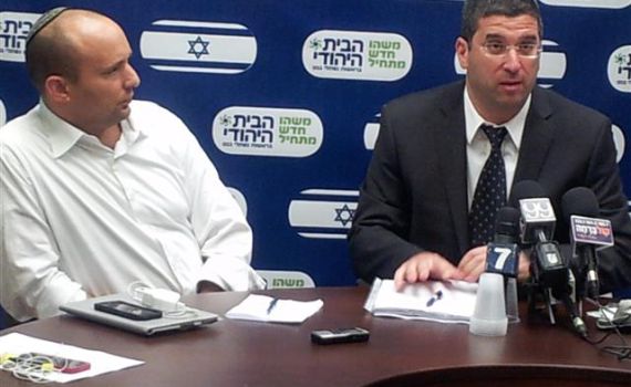 הבית היהודי בבשורה להורים: מהשנה יורד שכר הלימוד באלפי שקלים