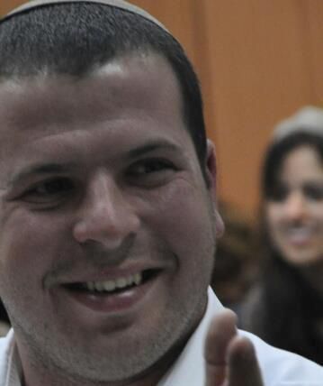 קובי נחשוני על הרב שלום כהן: חתיכת ערס