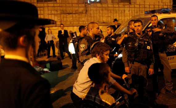 בנט מזהיר את תוקפי החייל החרדי: "מי שמעז לפגוע בחייל, ייענש בחומרה"