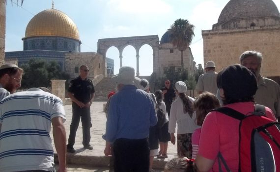 חודש אב: מאות יהודים עולים להר הבית בכל יום