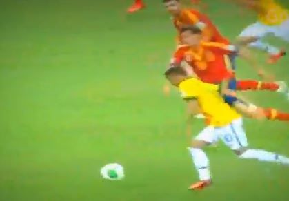 צפו בברזיל זוכה בגביע הקונפדרציות אחרי 3:0 על ספרד