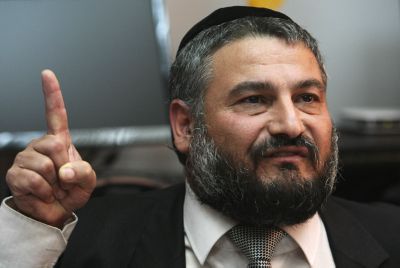 הבחירות בבית שמש: ראש העיר מחזר אחרי הקול הסרוג