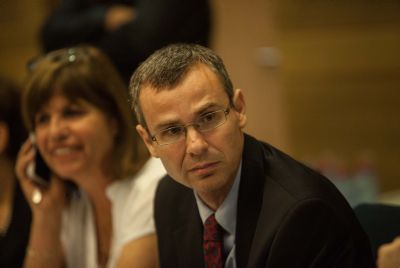 התגובות: "ישראל מפקירה את ביטחונה ללא שום תמורה"