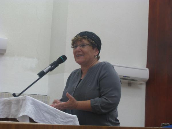 מרים פרץ: אני לא רוצה שיכירו אותי, לא רוצה לבוא לשום במה