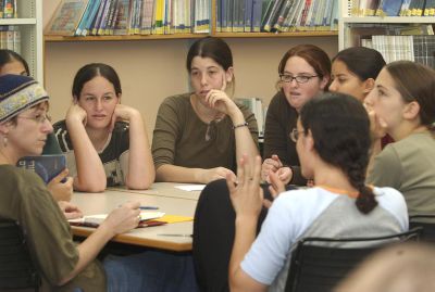 ראשי מוסדות החינוך הדתי מאיימים: נפטר מאות מורים