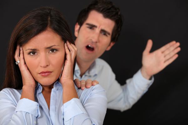 זוגיות: רבה עם בעלך? אל תאיימי בגירושין