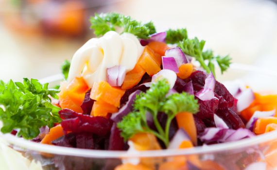 לכבוד שבת: מתכון לסלט סלק בלי בישול