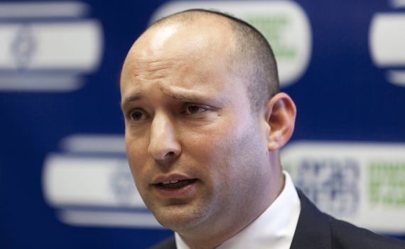 בנט התעצבן: יש עוד נושאים חשובים במדינה חוץ מהעניין המדיני