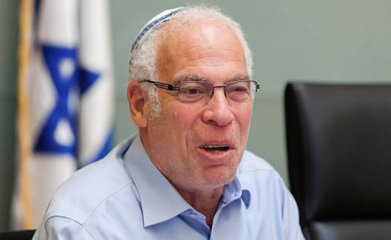 ניצחון לשטרן: השר אורי אריאל ספג נזיפה