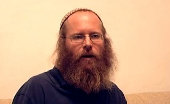 בעז אלברט נשאר בכלא: החברים באו לעודד