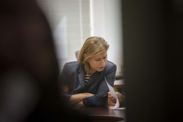 "הבית היהודי מקשה על המשא-ומתן"