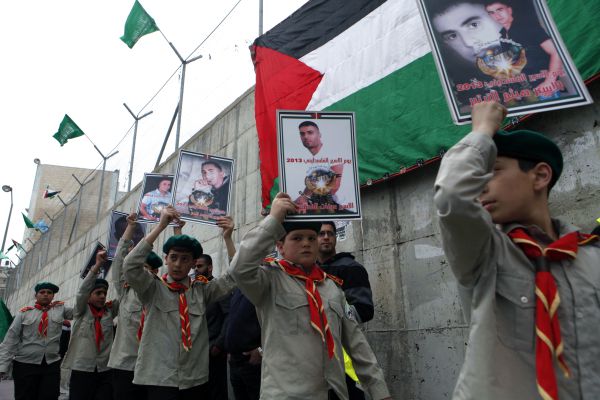 הממשלה אישרה שחרור מחבלים; אריאל זועם: "המדינה עושה צחוק מאזרחיה"