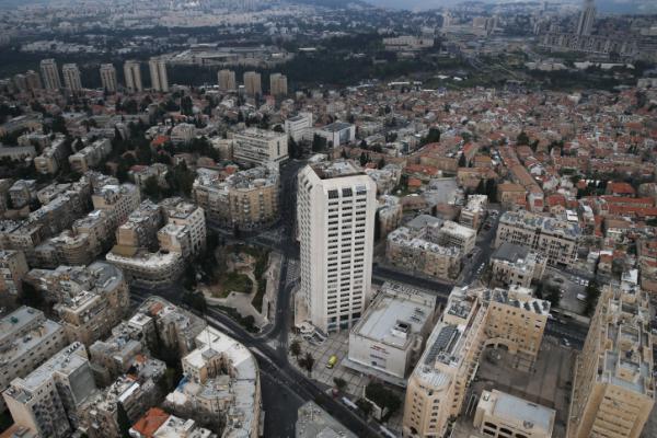 קרן של תקווה: ירידה במחירי הדירות בישראל