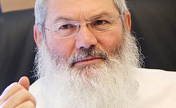 "אם הרב טאו לא תמך בבית היהודי, אז מה הטענות כלפינו?"